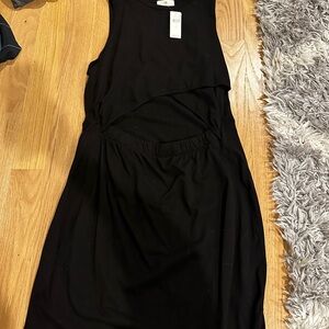 Sleeveless Black Dress with Cutout
